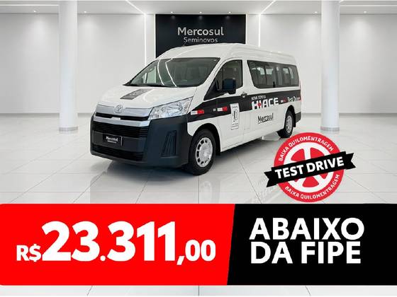 TOYOTA HIACE 2.8 D-4D TURBO DIESEL MINIBUS 15+1 DX AUTOMÁTICO TOYOTA HIACE 2.8 D-4D TURBO DIESEL MINIBUS 15+1 DX AUTOMÁTICO